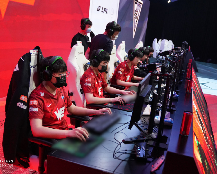 期短暂留洋 期短暂留洋