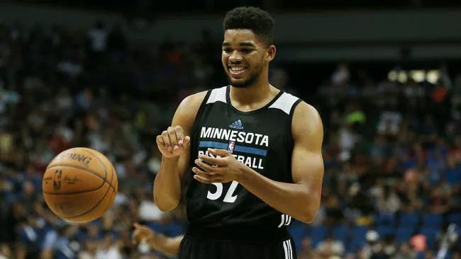 帮助队员建 帮助队员建